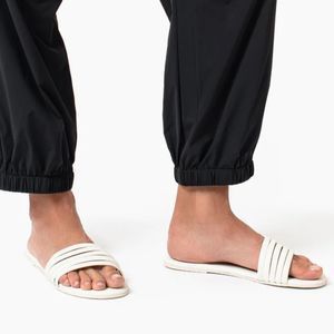 TKEES Serena Sandal